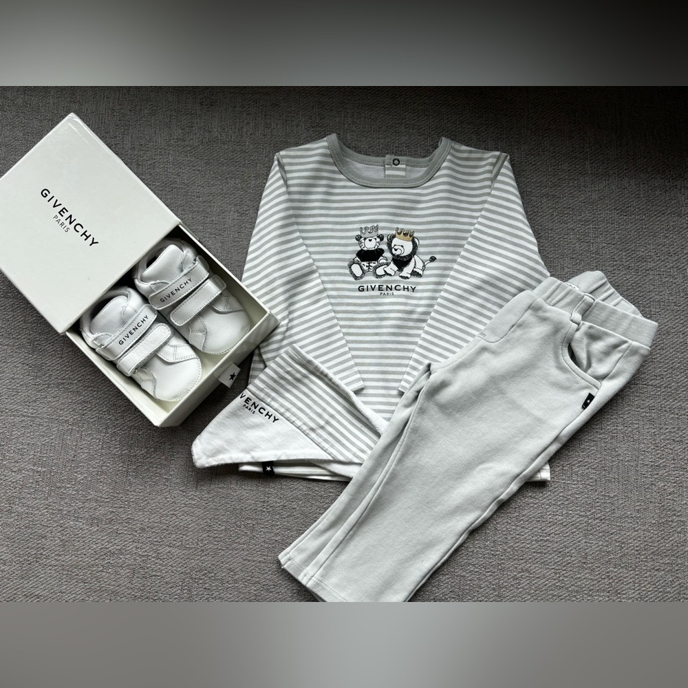 Givenchy outfit for baby